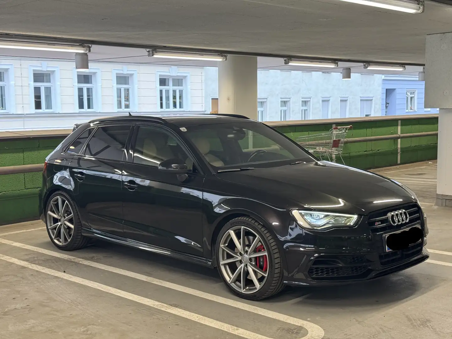 Audi S3 S3 SB 2,0 TFSI quattro S-tronic Schwarz - 1