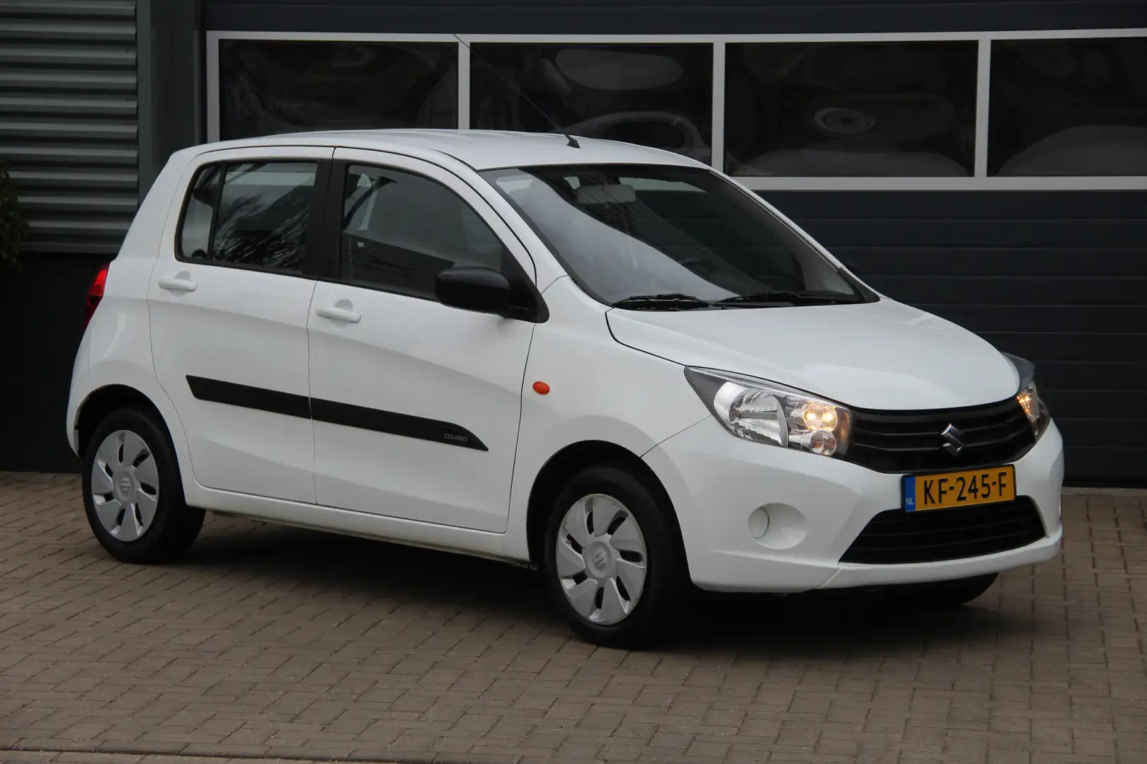 Suzuki Celerio 1.0 Comfort 1e Eigenaar Automaat Stuurbekrachtigin Wit - 1