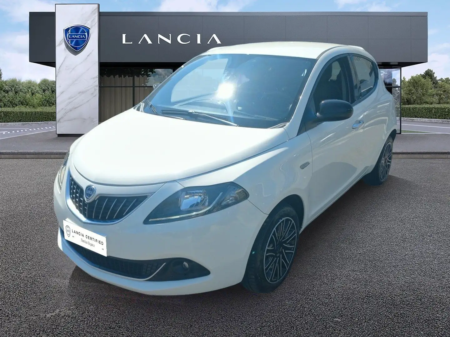Lancia Ypsilon 1.0 FireFly 70cv Hybrid Gold Bianco - 1