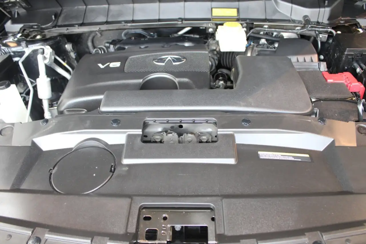 Infiniti QX60 снимка Infiniti QX60