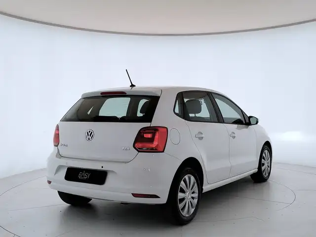 Volkswagen Polo view 5