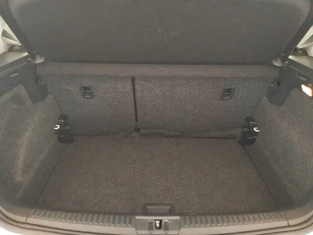 Volkswagen Polo view 12
