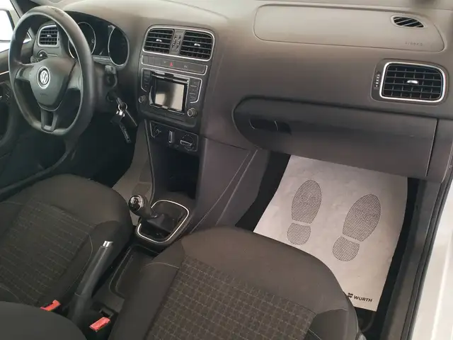 Volkswagen Polo view 15