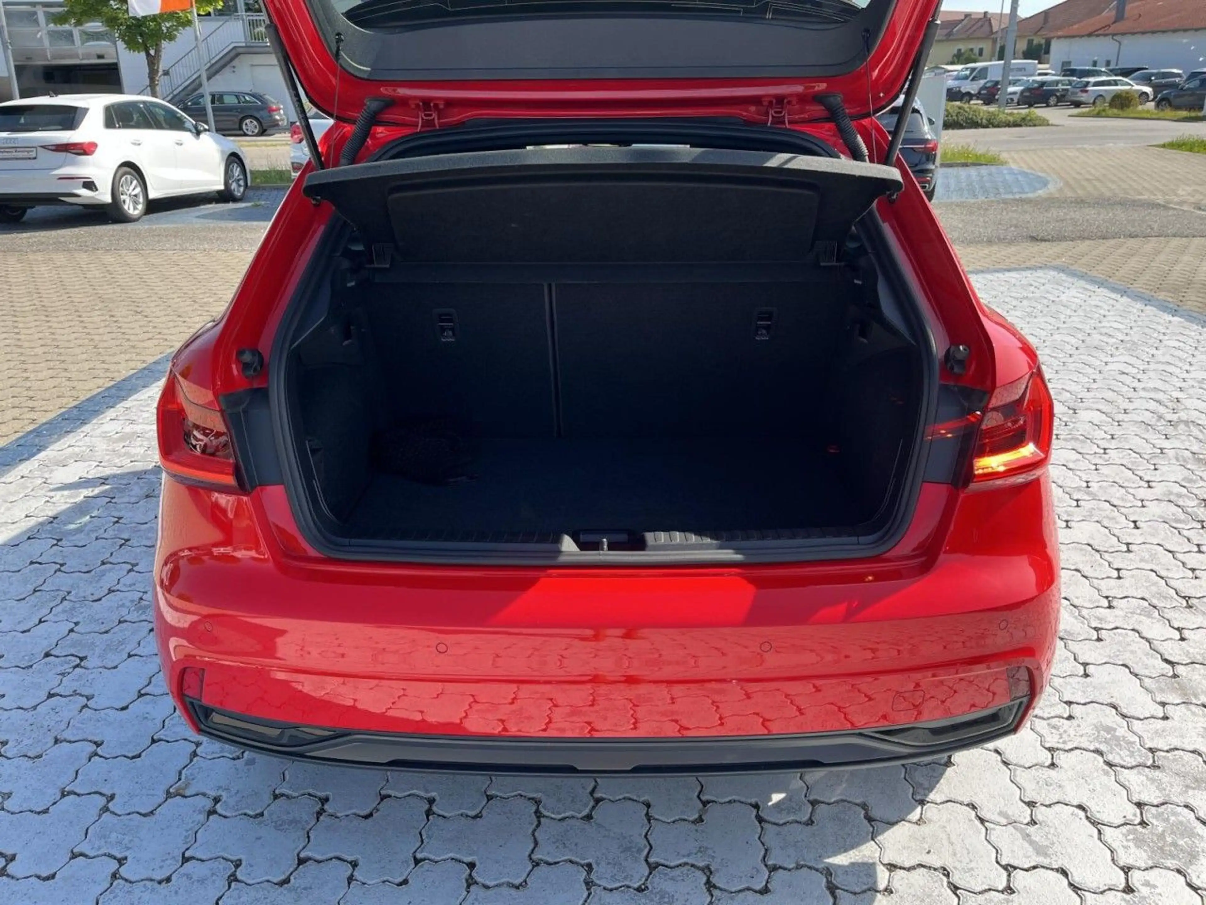 Audi A1 1.0 TFSI Advanced S-Tronic (LED,Sou — photo 6