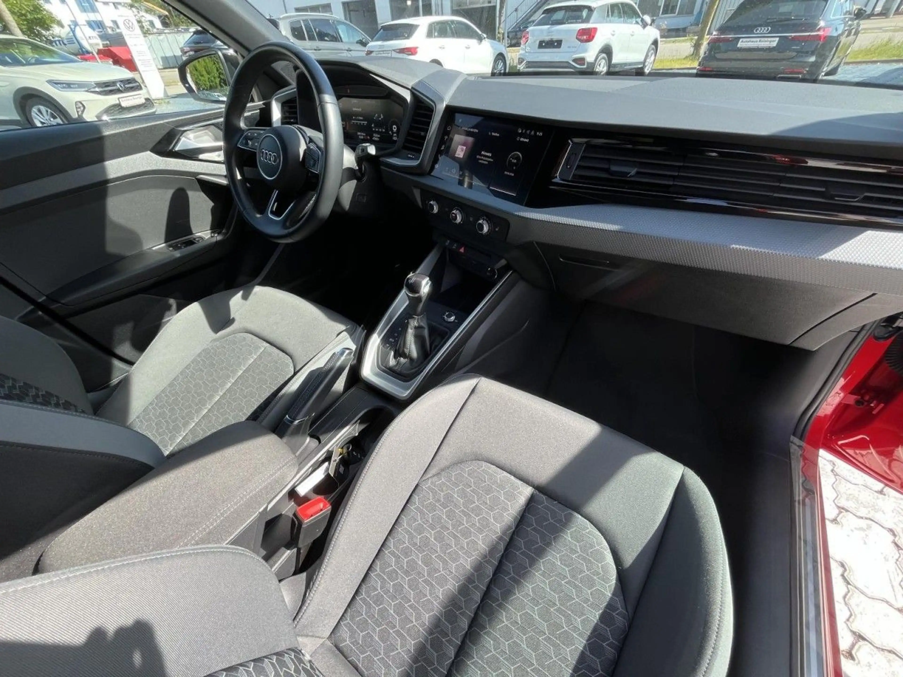 Audi A1 1.0 TFSI Advanced S-Tronic (LED,Sou — photo 12