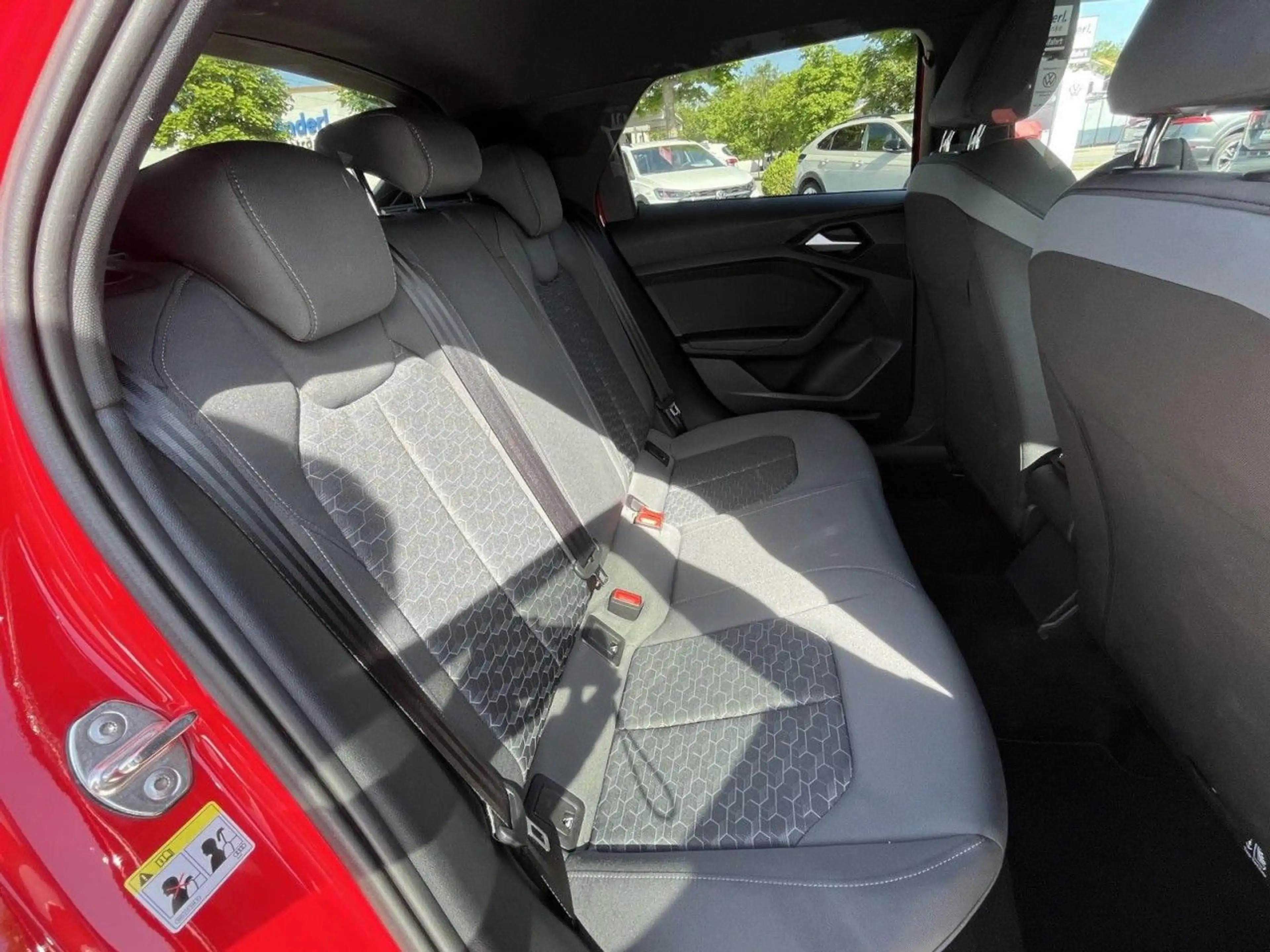 Audi A1 1.0 TFSI Advanced S-Tronic (LED,Sou — photo 9
