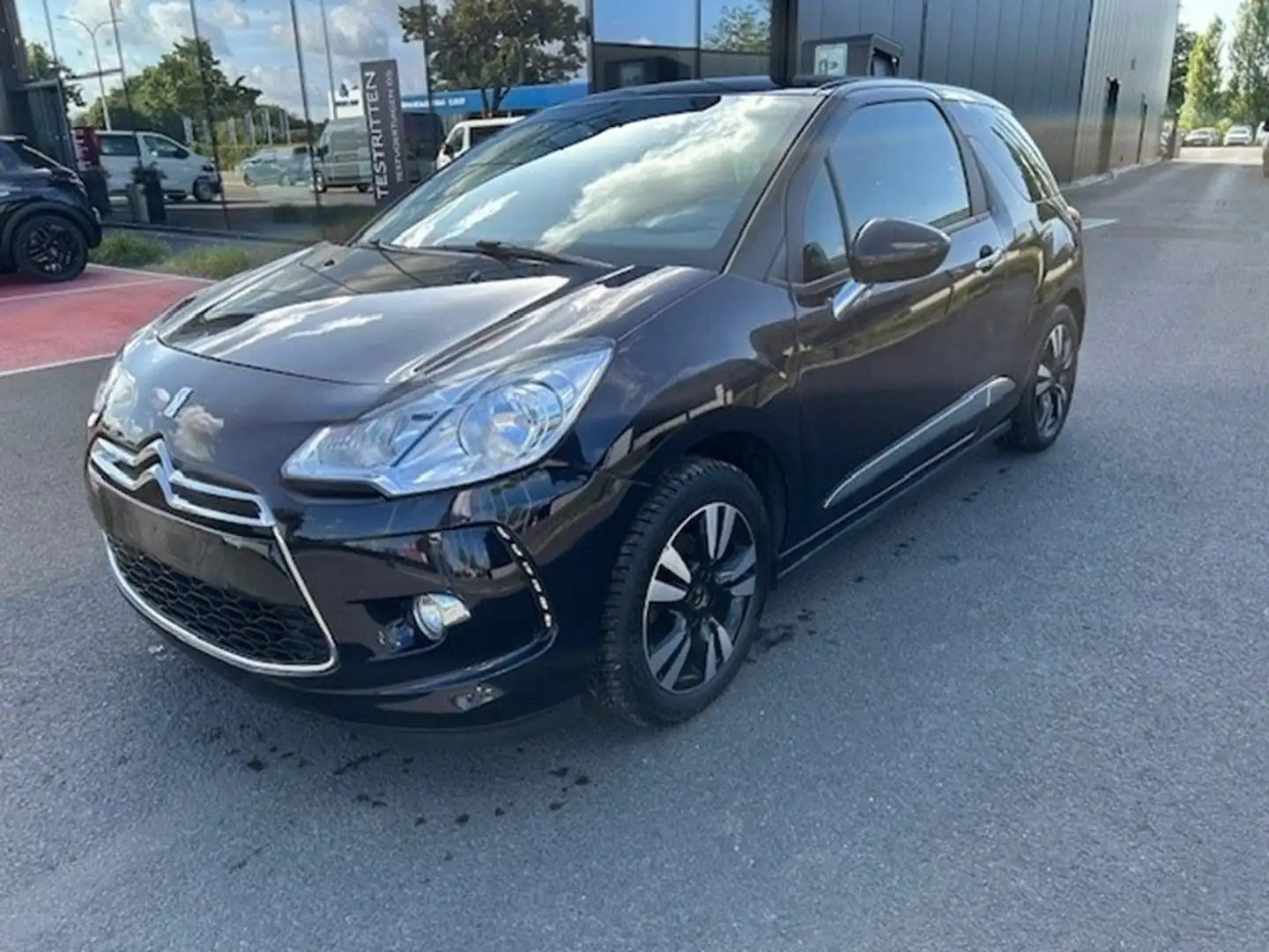DS Automobiles DS 3 PureTech Chic Blauw - 1