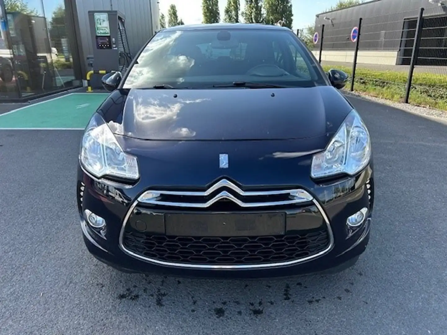 DS Automobiles DS 3 PureTech Chic Blauw - 2