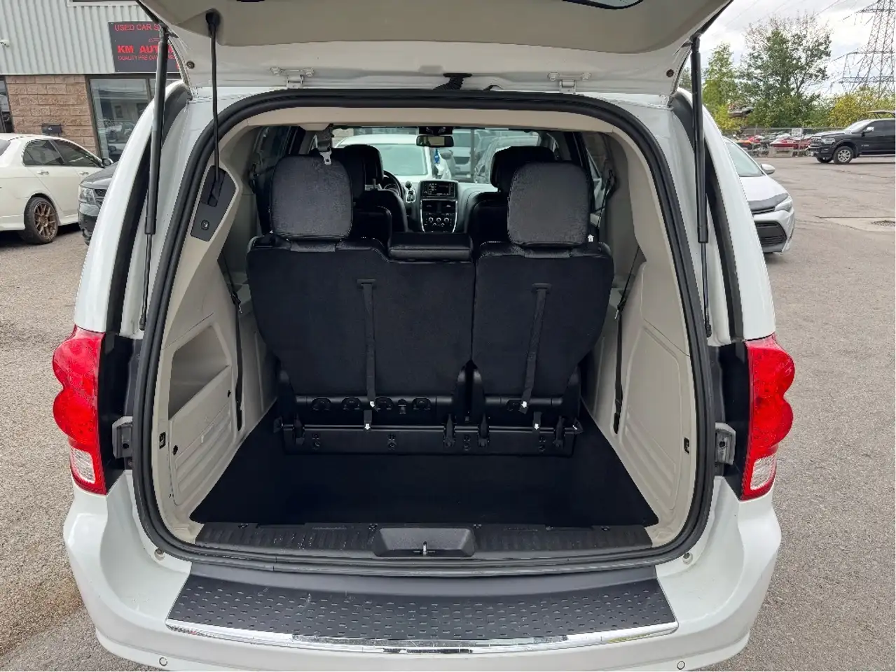 Dodge Grand Caravan снимка Dodge Grand Caravan
