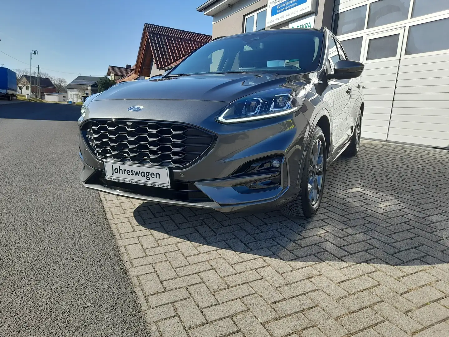 Ford Kuga 1.5 EcoBoost ST-LINE X Gris - 2