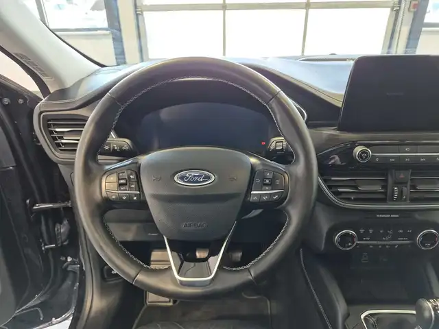 Ford Kuga view 10