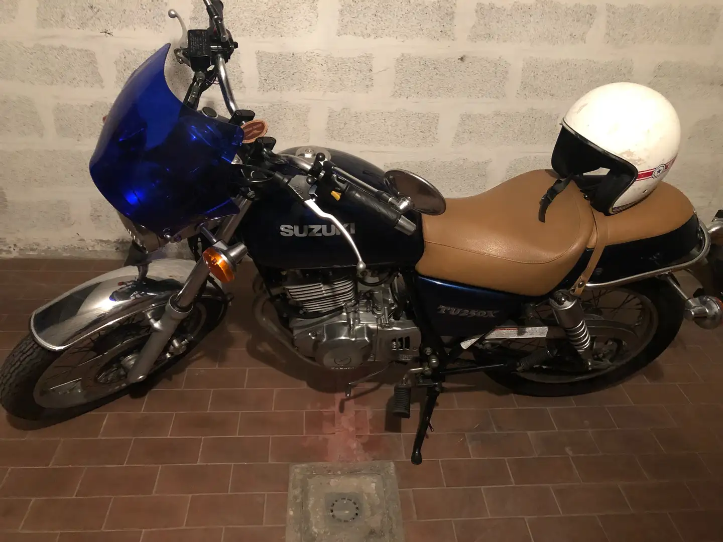 Suzuki TU 250 X Blue - 1