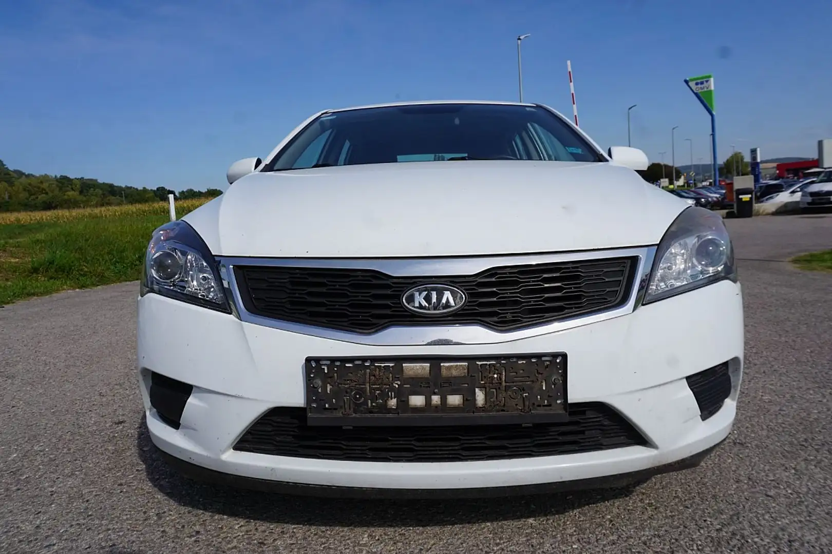 Kia Ceed / cee'd cee'd / Ceed 1,6 CRDi Cool Surf & Drive DPF ISG Weiß - 1