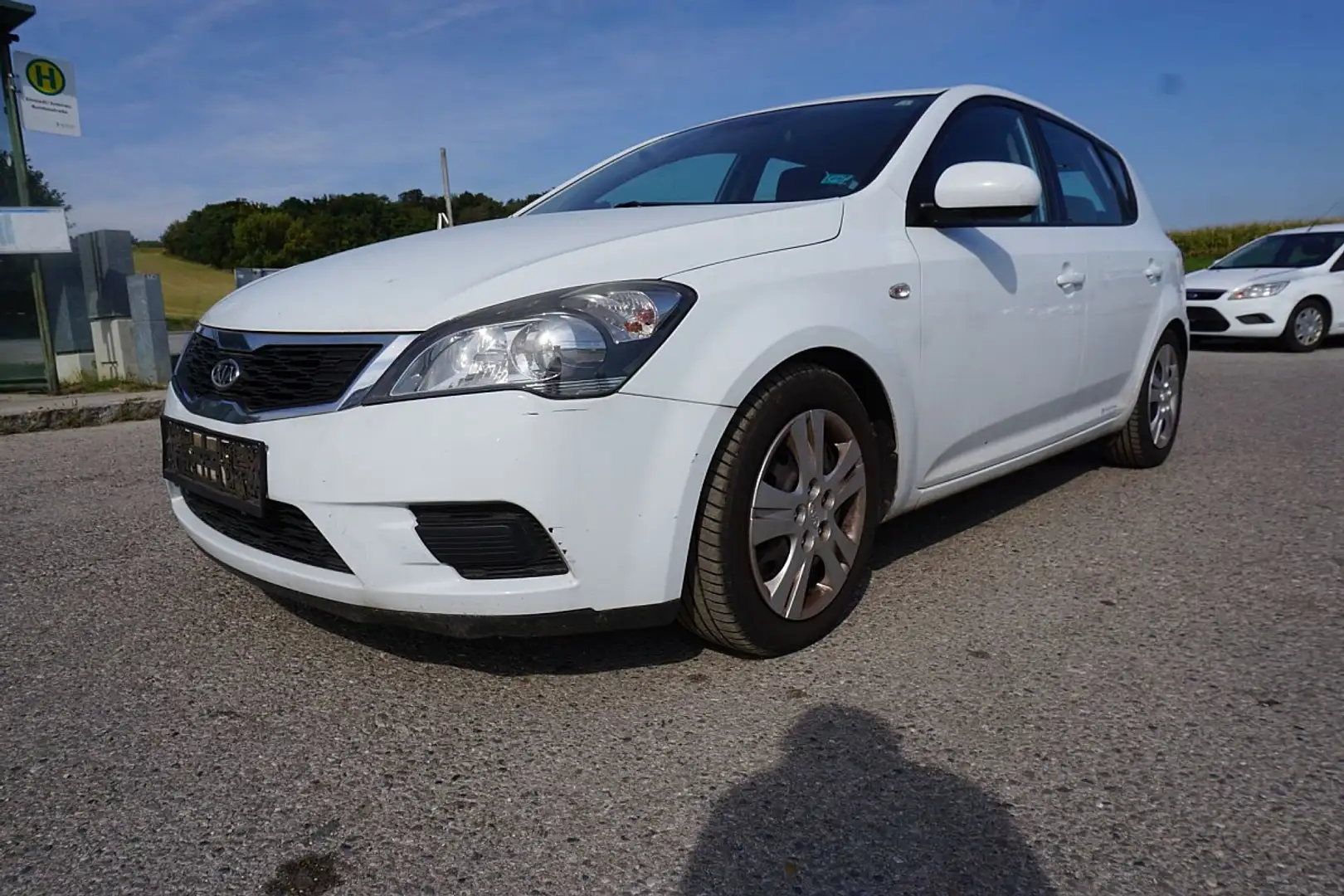 Kia Ceed / cee'd cee'd / Ceed 1,6 CRDi Cool Surf & Drive DPF ISG Weiß - 2