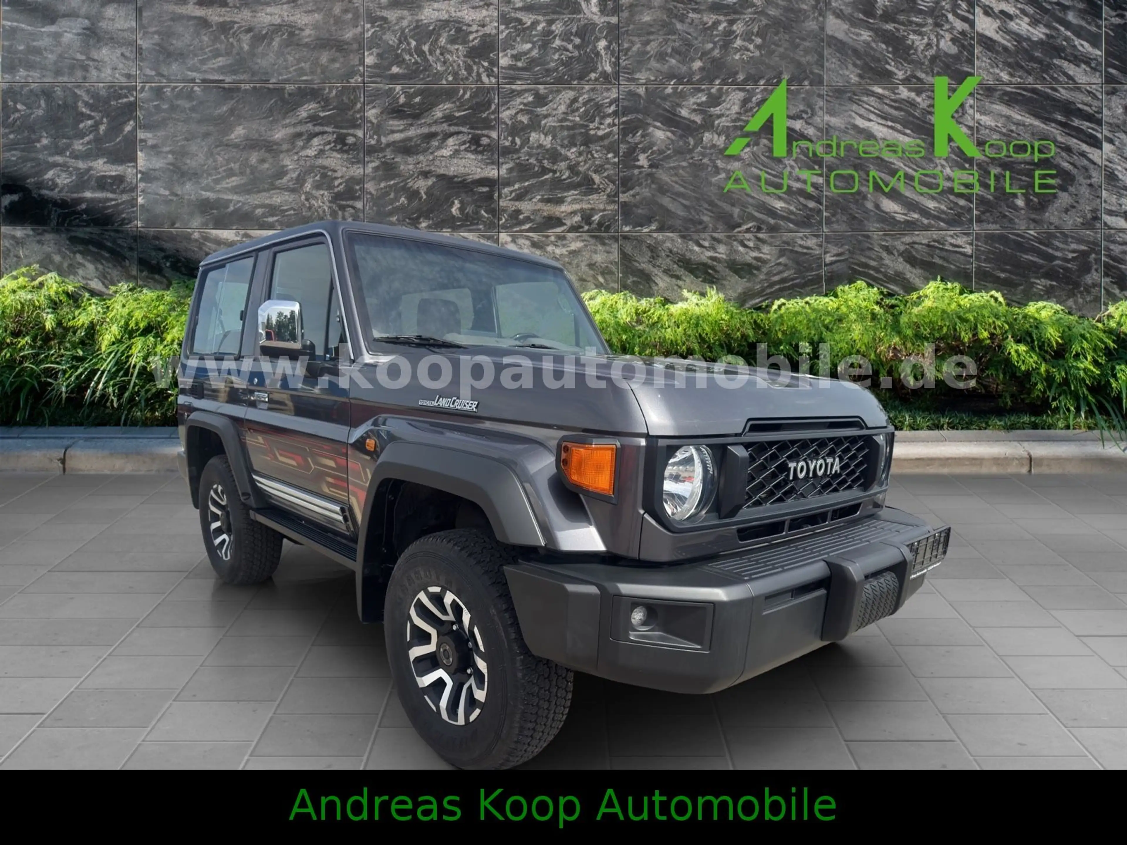 Toyota Land Cruiser GRJ 71 LX-Z Autom Temp Leder SOFORT — photo 2