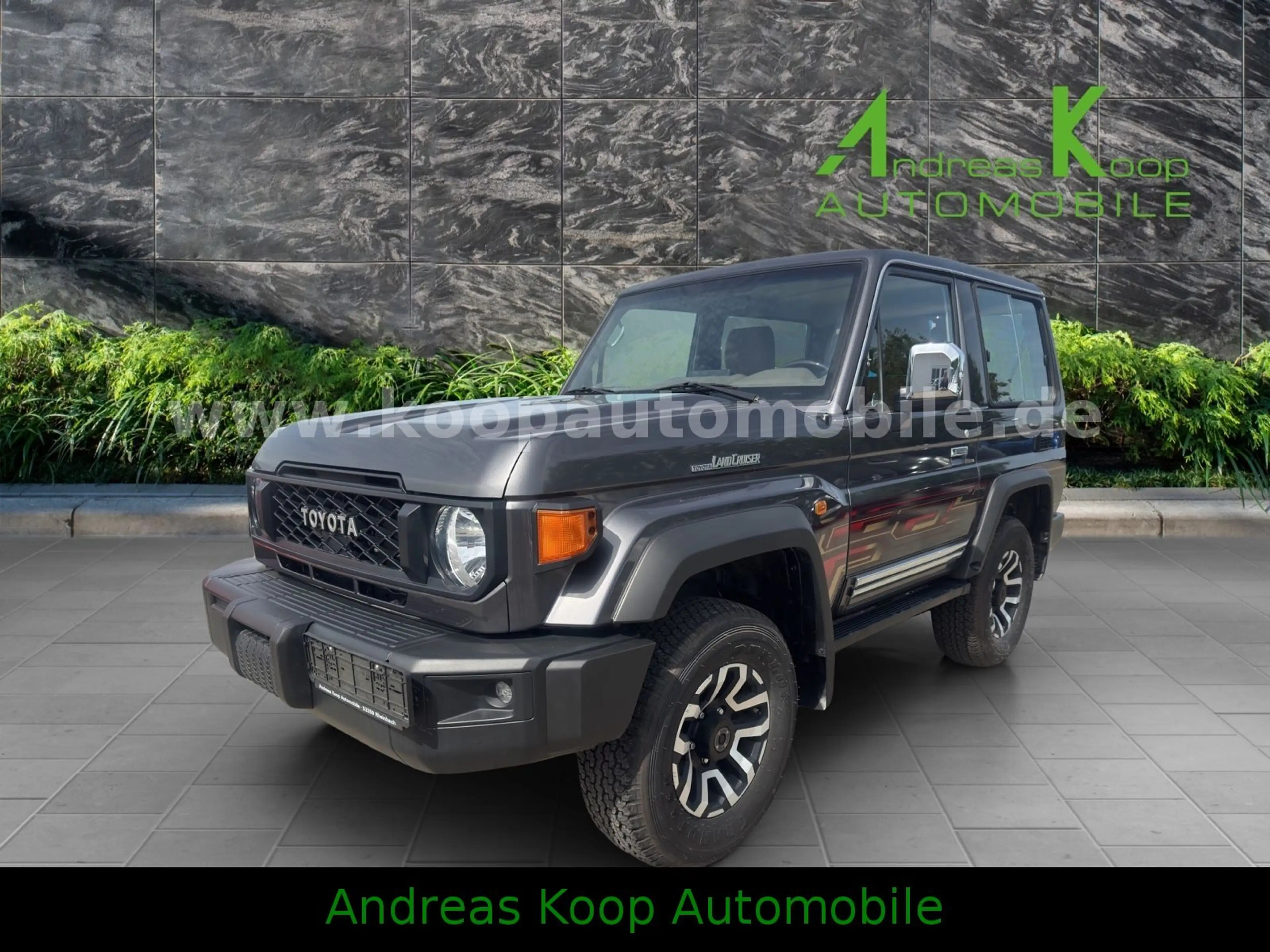 Toyota Land Cruiser GRJ 71 LX-Z Autom Temp Leder SOFORT
