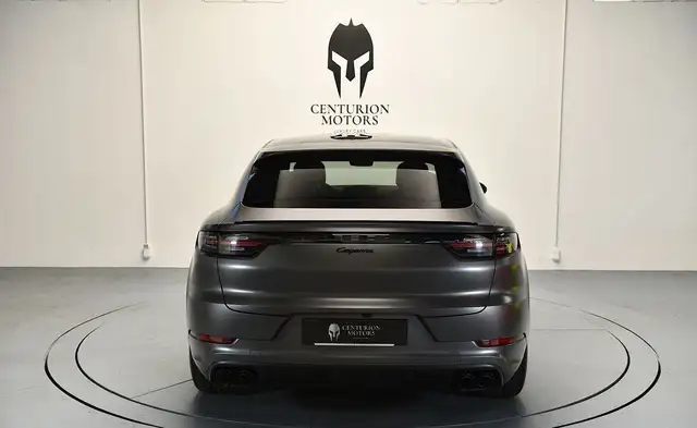 Porsche Cayenne view 5