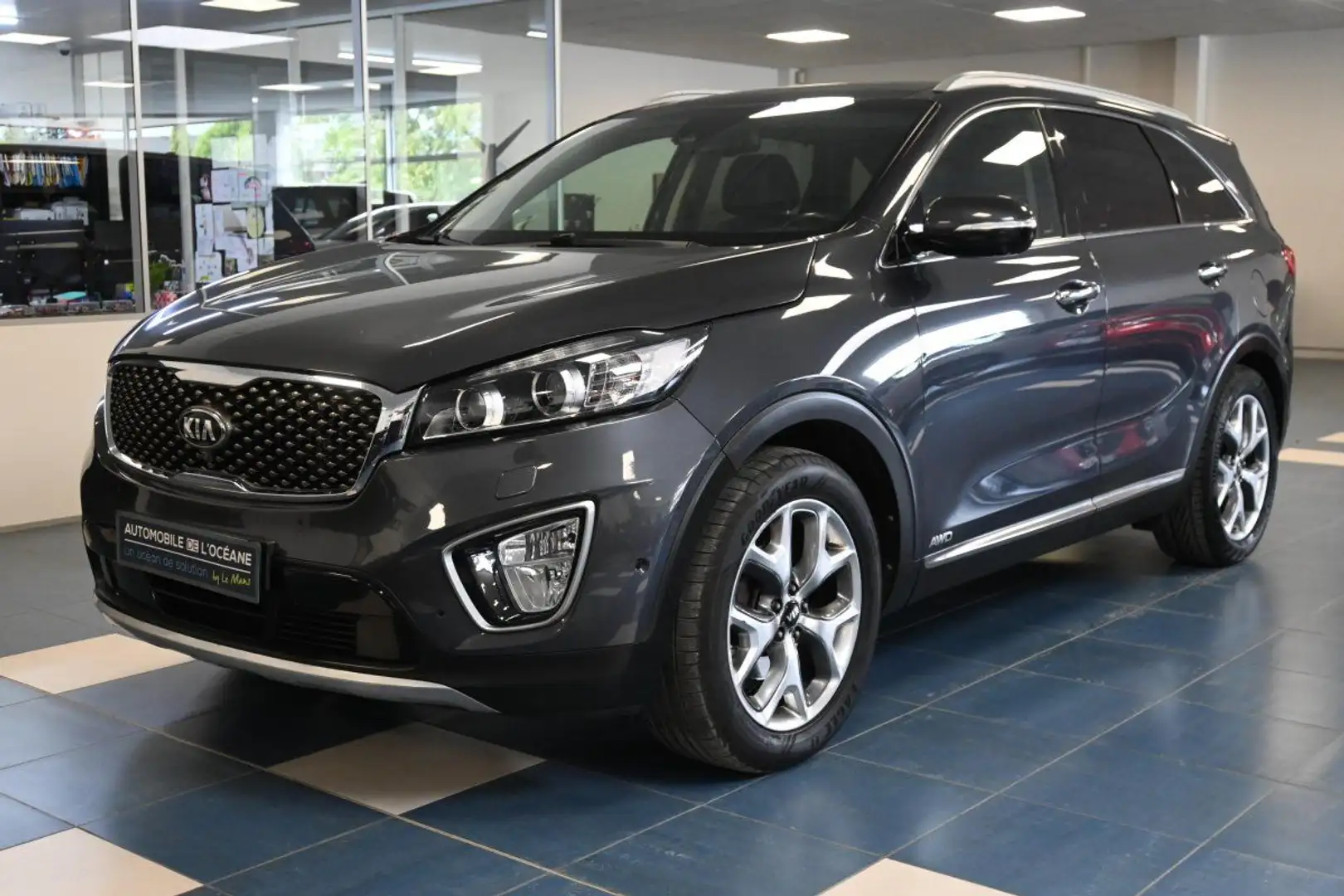 Kia Sorento 2.2 CRDI 200 ch ISG 4x4 7pl Ultimate A Gris - 1