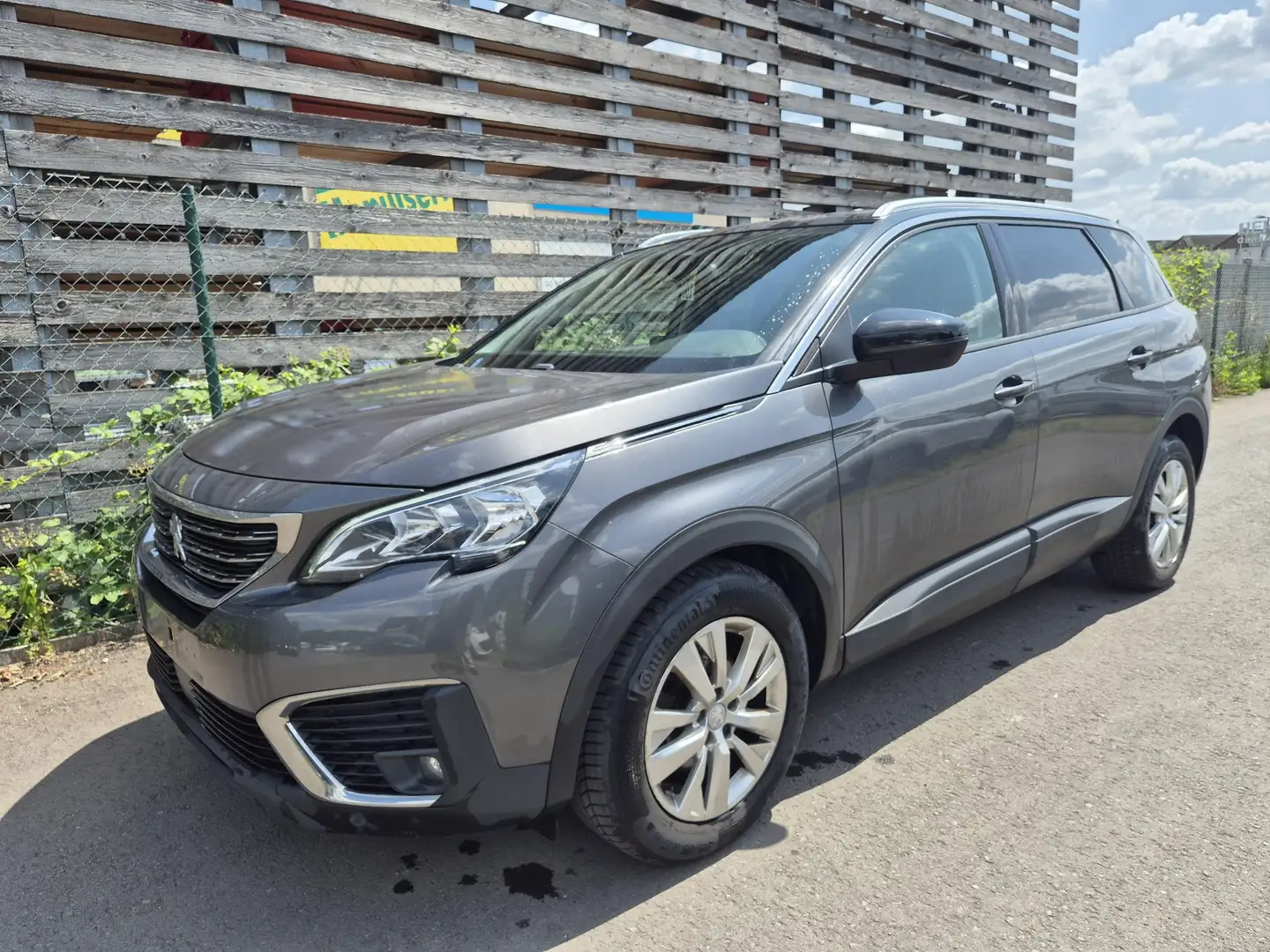 Peugeot 5008 1.6 BLUEHDI Gris - 2