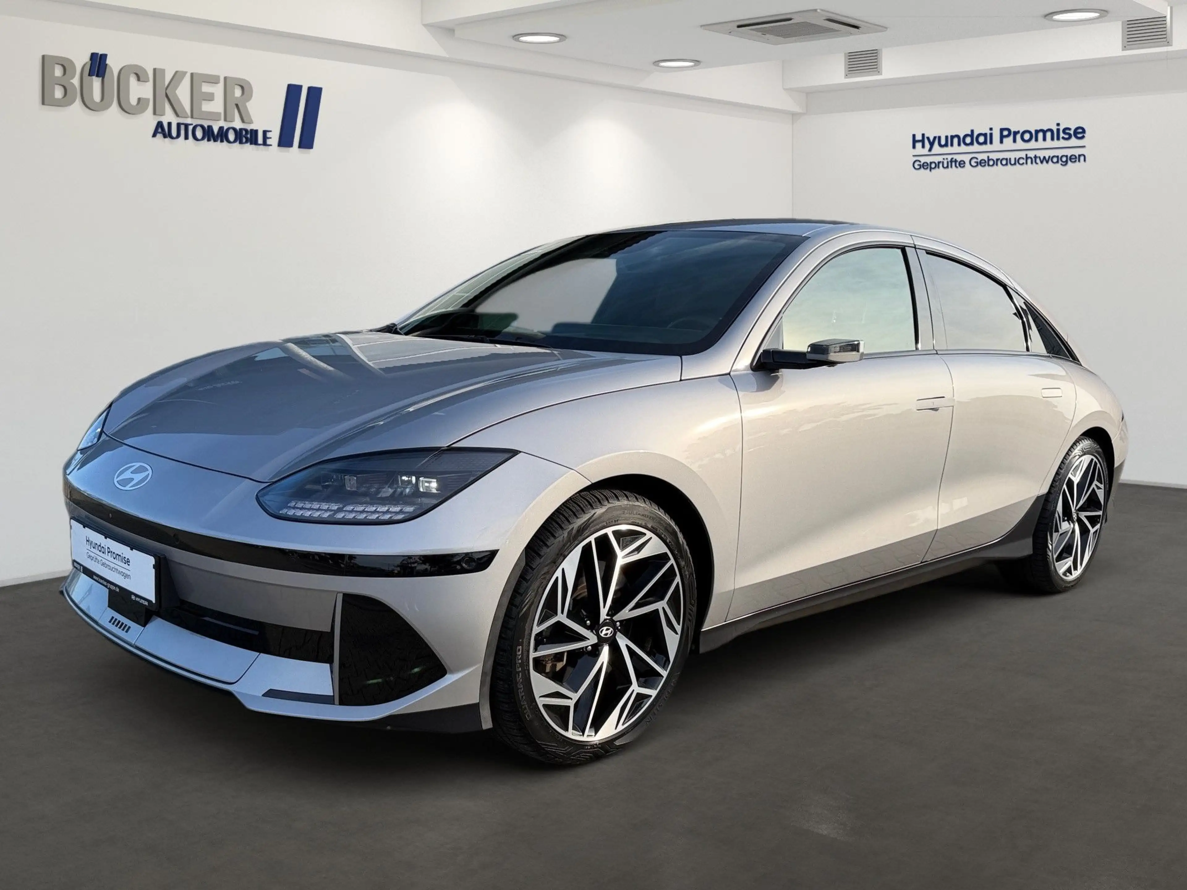 Hyundai IONIQ 6 77,4 kWh 2WD UNIQ DIG SPIEGEL 20 Bluetooth