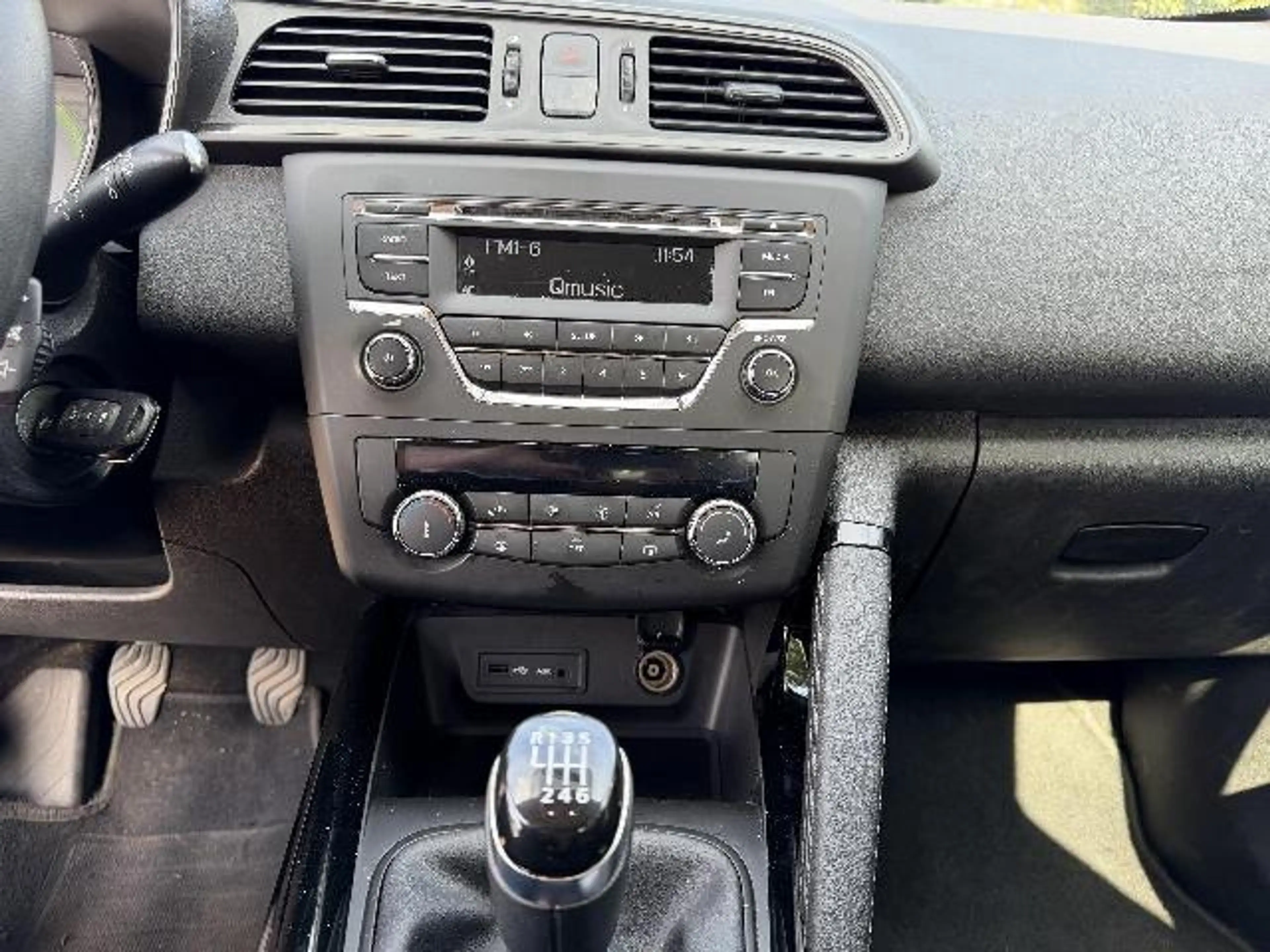 Renault Kadjar 1.2 TCe Life — photo 15