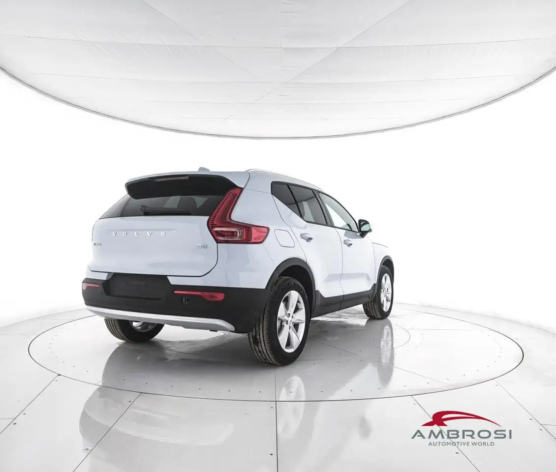 Volvo XC40 2026