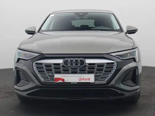 Audi Q8 E-Tron view 3