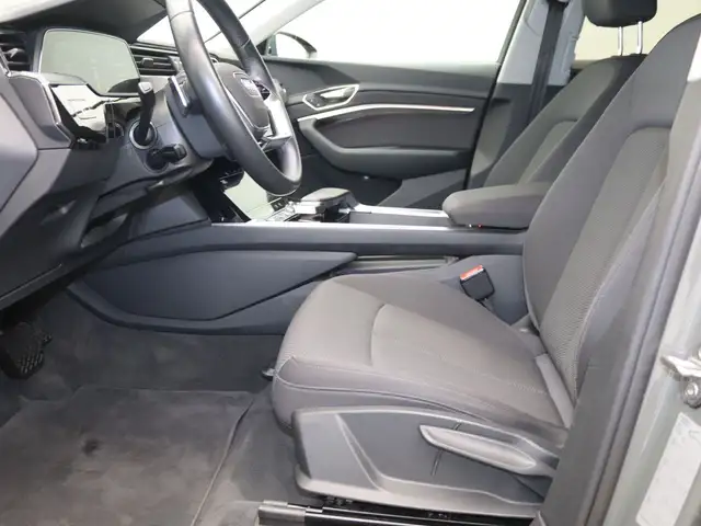Audi Q8 E-Tron view 14