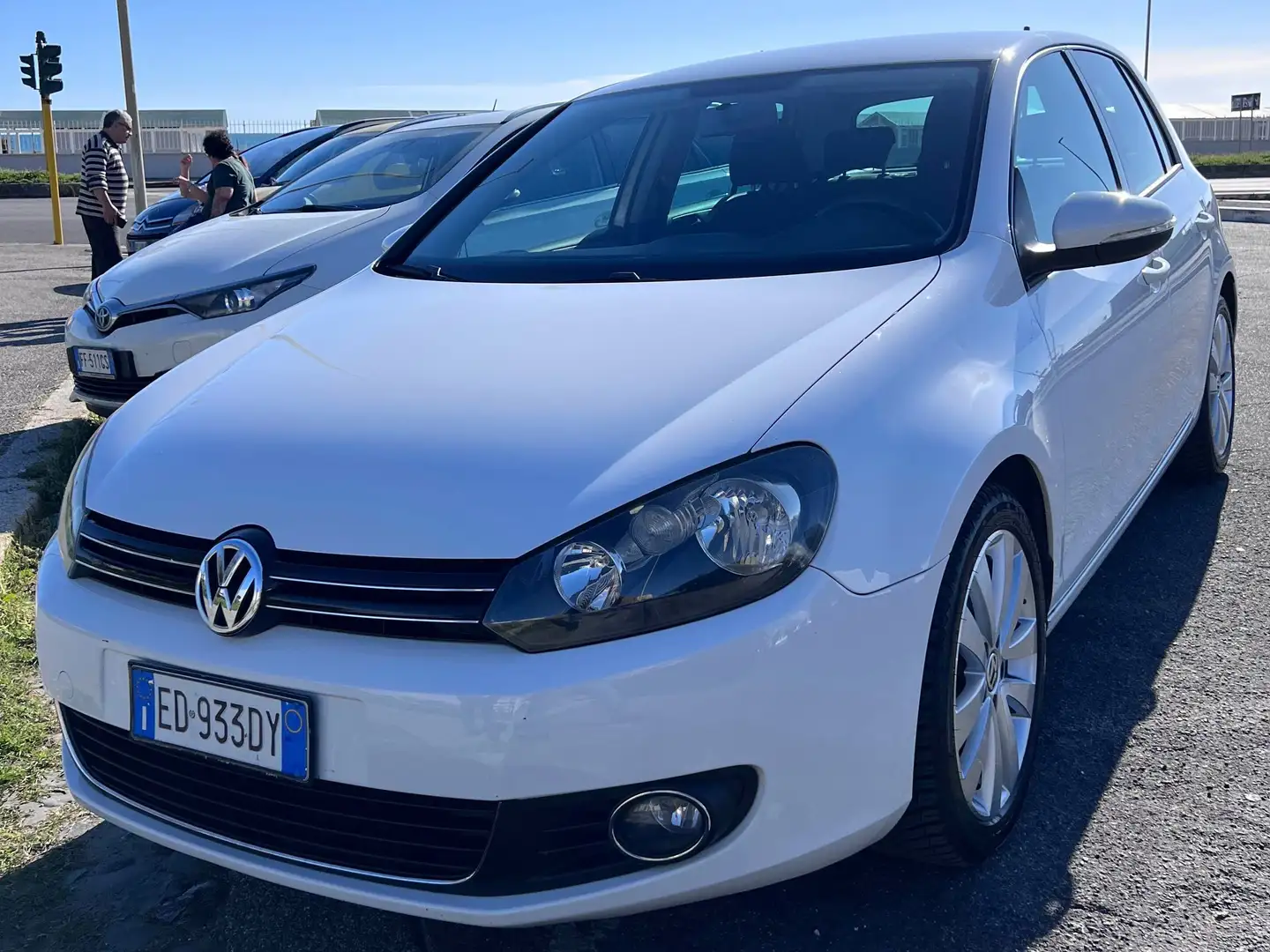 Volkswagen Golf Golf VI 2008 5p 1.6 tdi Comfortline Bianco - 1