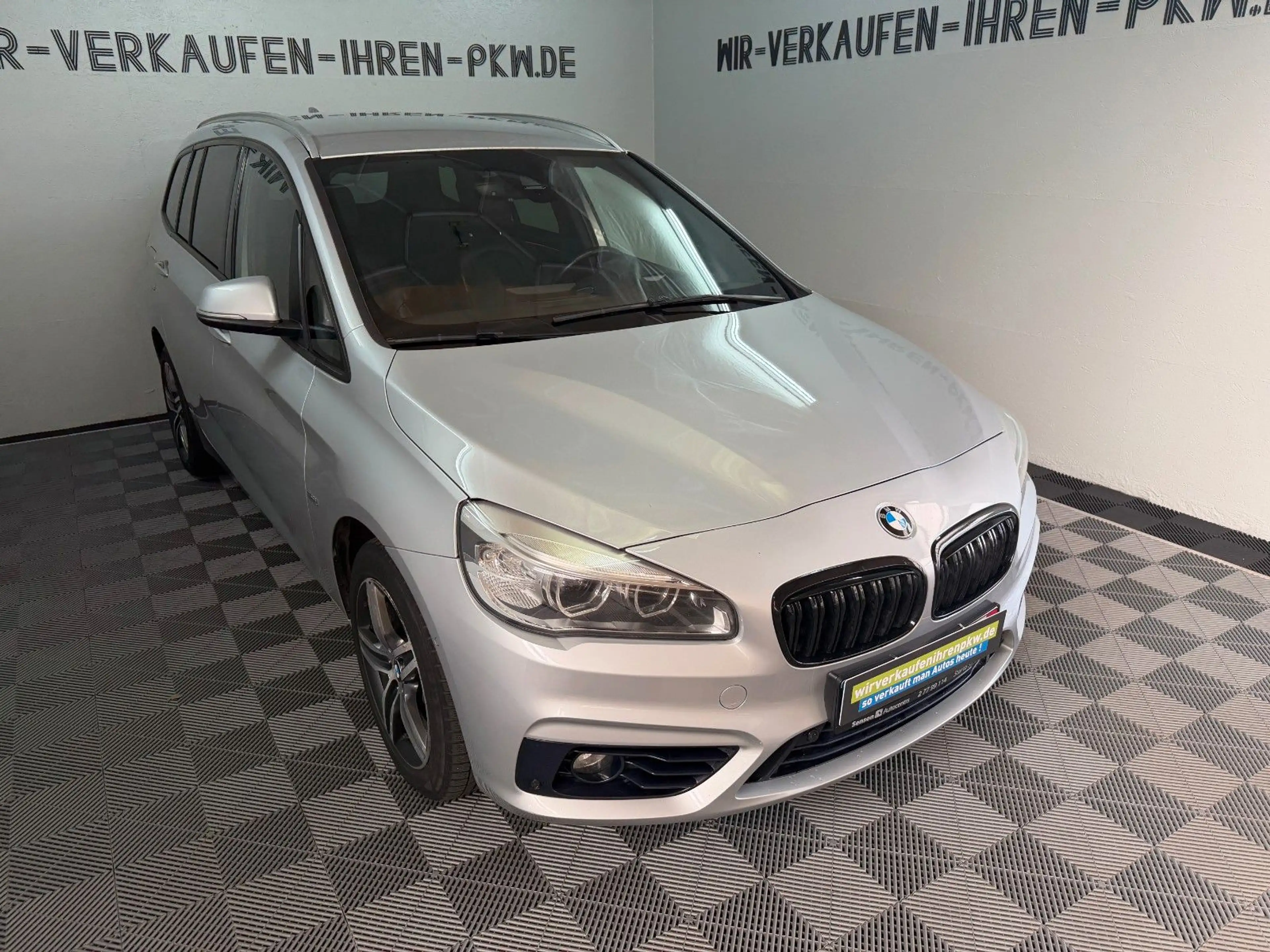 BMW 220 xDrive Sport Line LED°ACC°AHK° — photo 4
