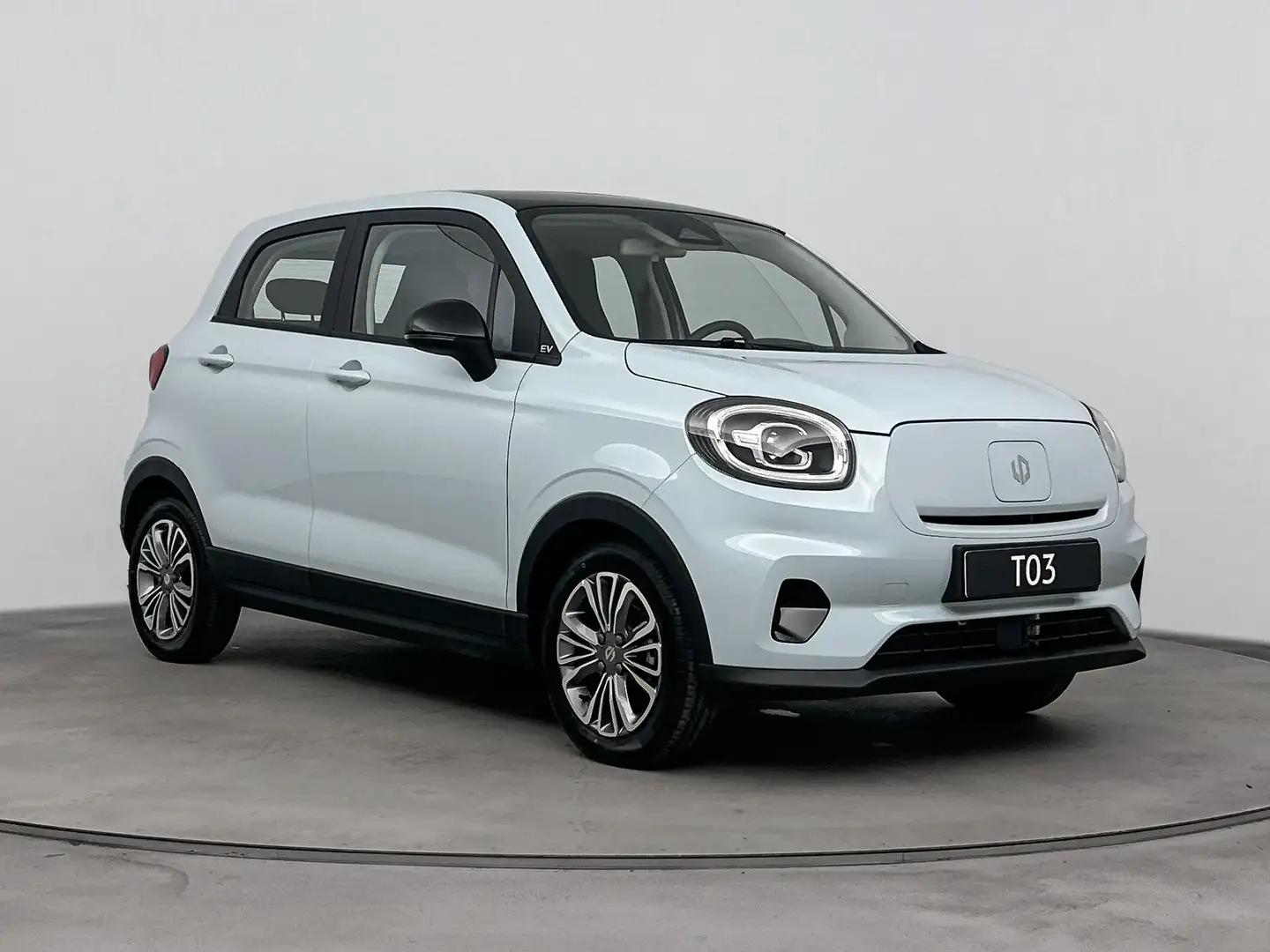 Leapmotor T03 37.3 kWh 95pk Design | 249 Euro pm | Private lease Blauw - 2