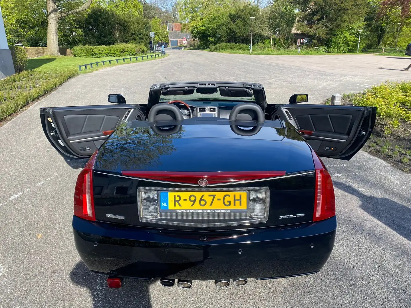 Cadillac XLR - 2