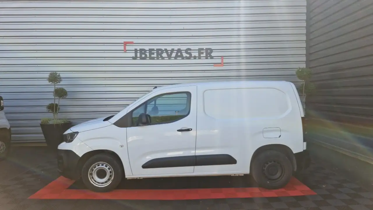 Peugeot Partner FOURGON STANDARD 650 KG BLUEHDI 75 BVM5 