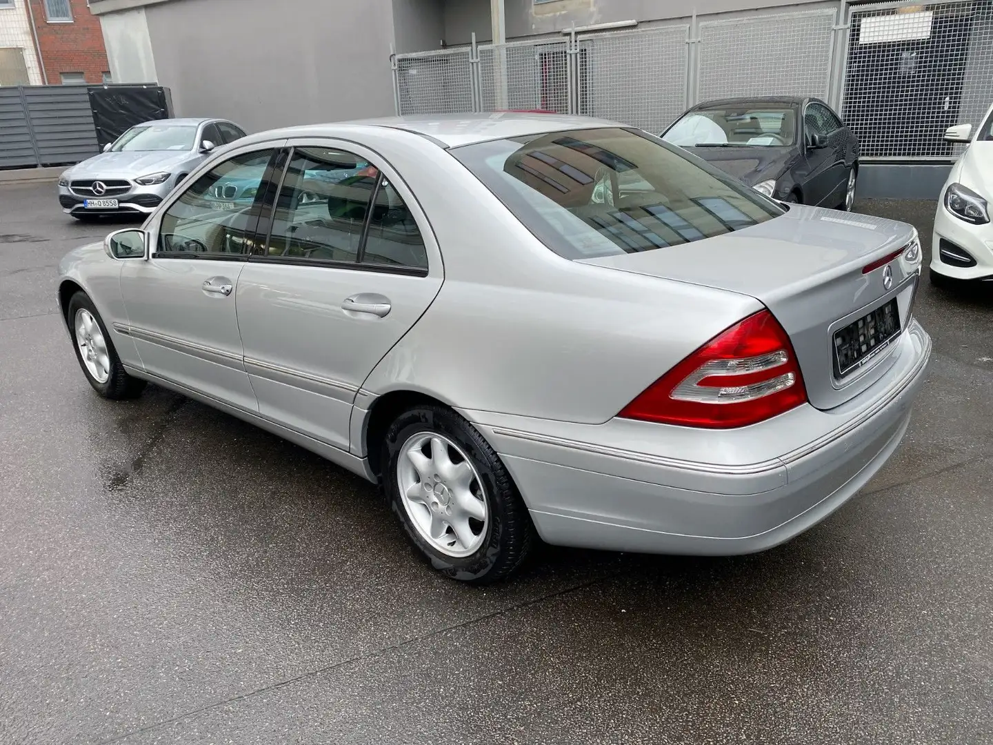 Mercedes-Benz C 200 CDI Lim Aut5g/SHD/Klima/2Hd/MBSheft Silber - 2