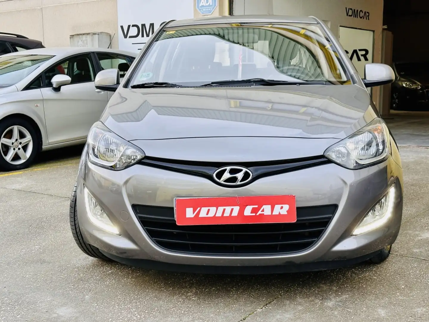 Hyundai i20 1.2i City S Gris - 2