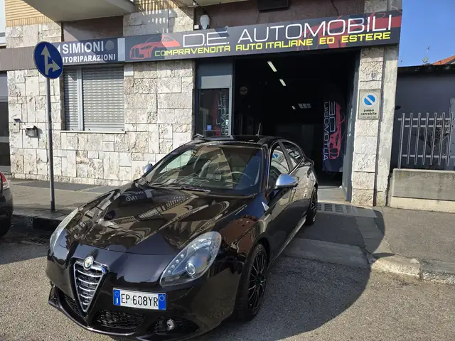 Alfa Romeo Giulietta Giulietta III 2010 1750 tbi Q.V 235cv