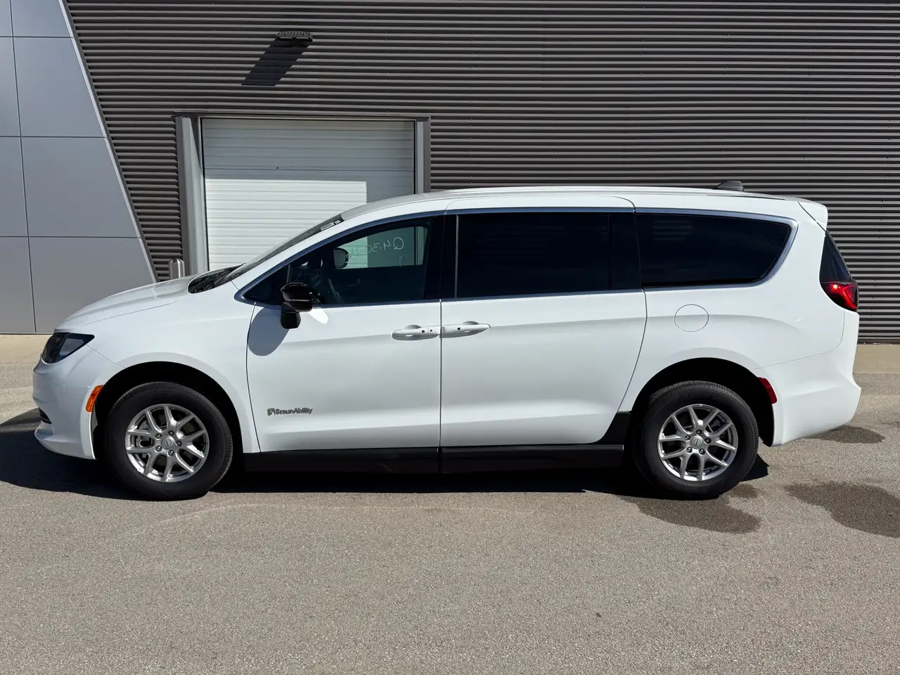 Chrysler Grand Caravan снимка Chrysler Grand Caravan
