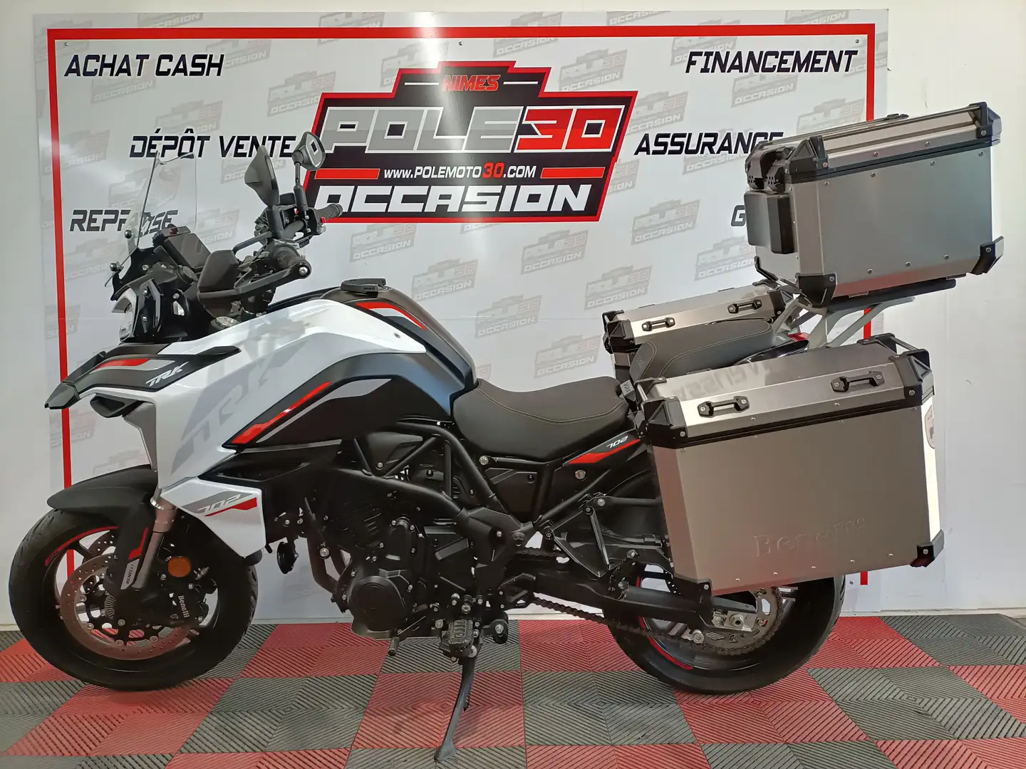 Benelli TRK 702 Fehér - 2