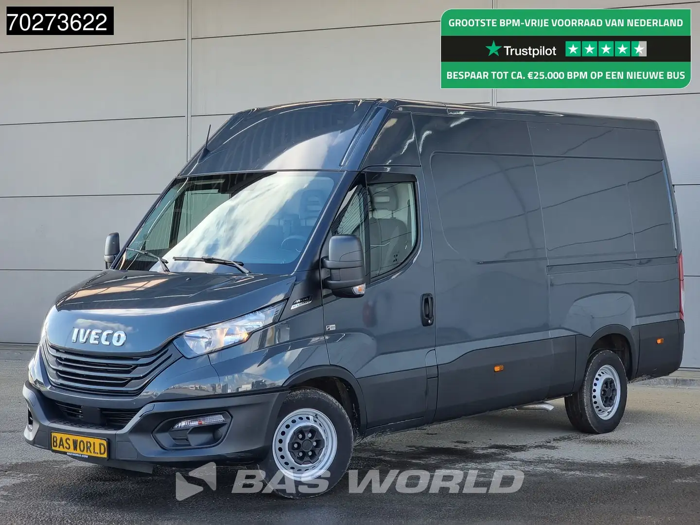 Iveco Daily 35S14 Automaat L2H2 Airco Cruise Parkeersensoren L Grijs - 1