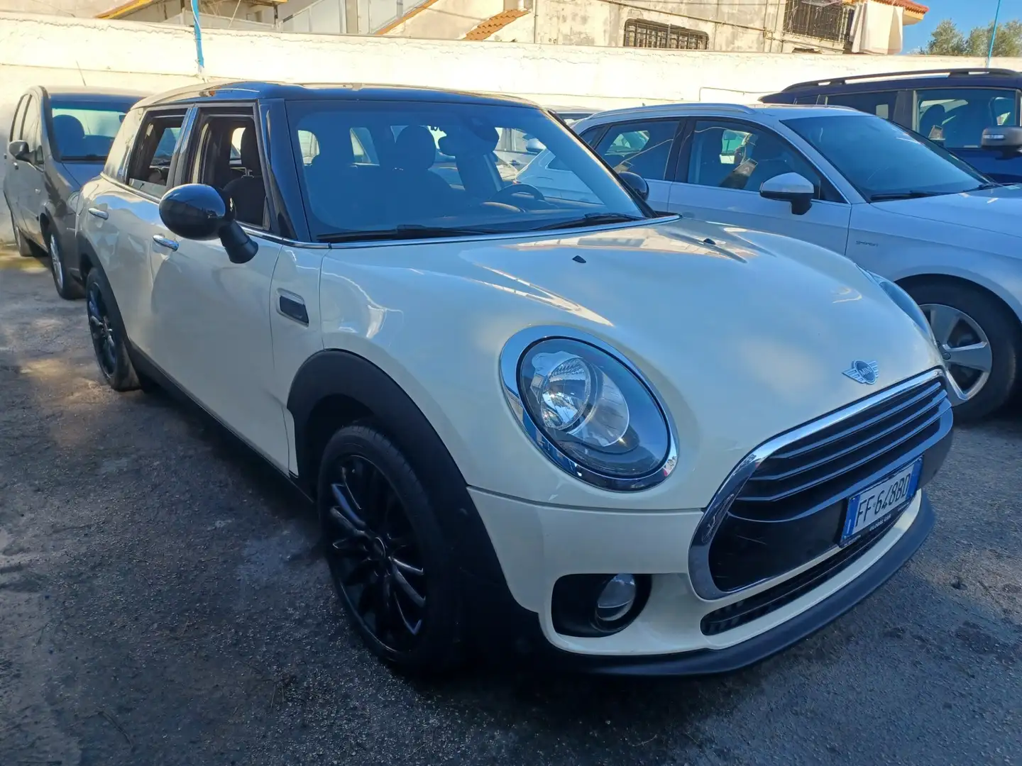 MINI Cooper D Clubman Mini 2.0 Cooper D Clubman Beige - 2