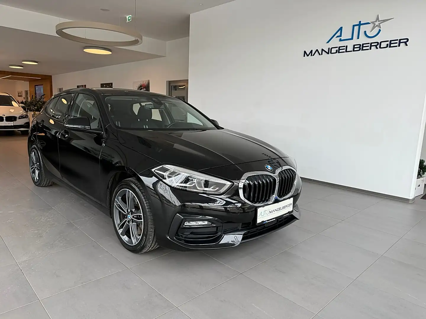 BMW 120 d xDrive Aut.  Sport Line Schwarz - 1