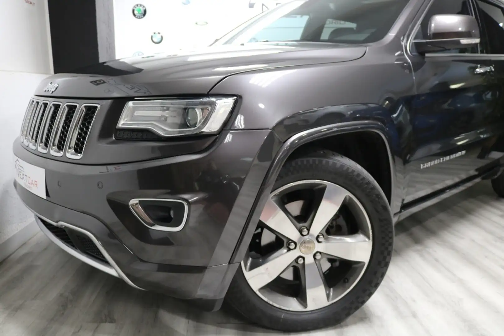 Jeep Grand Cherokee 3.0CRD Overland Aut. Gris - 2