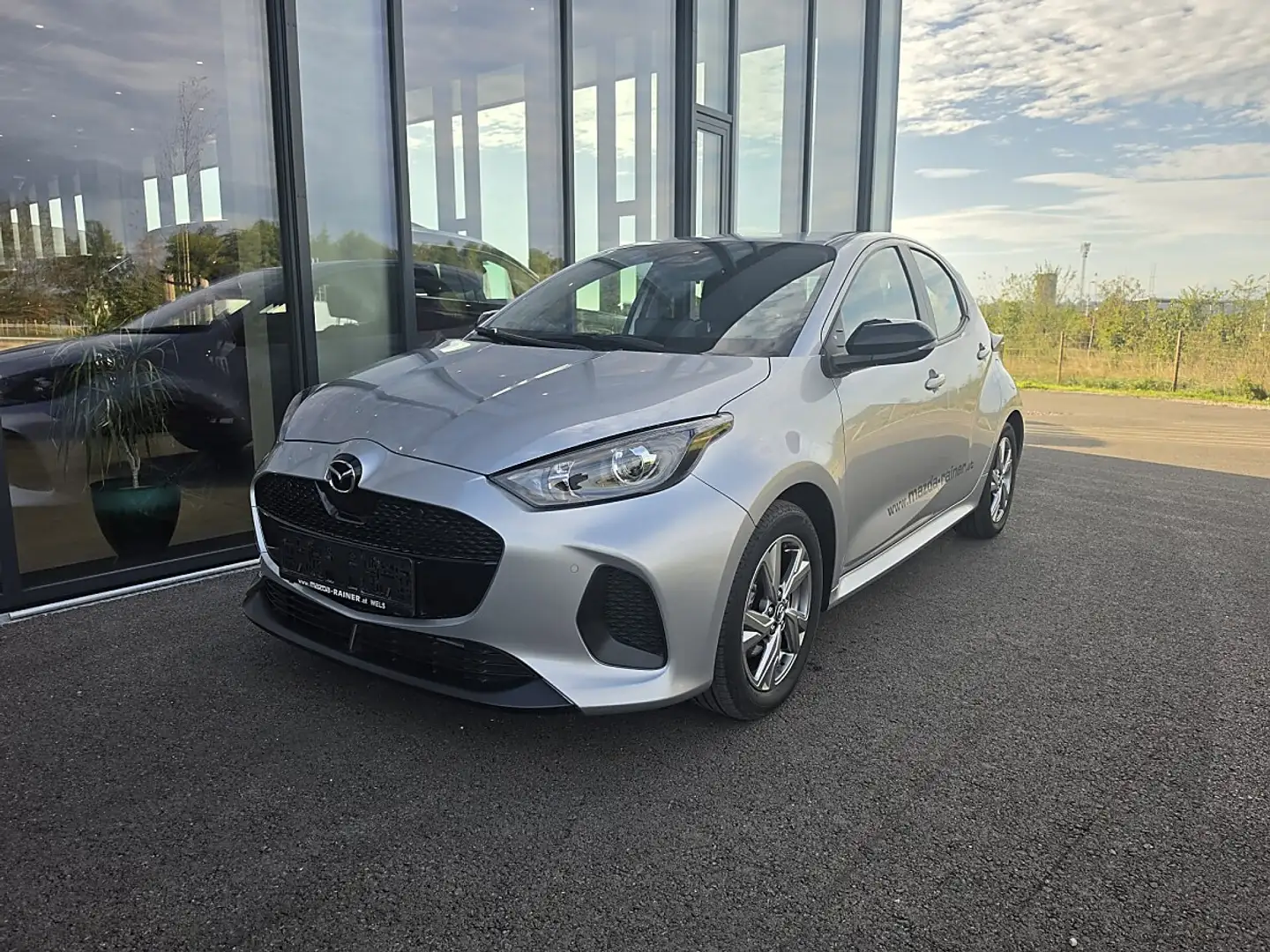 Mazda 2 Mazda2 Hybrid Exclusive Line Aut. Winterräder G... Silber - 1