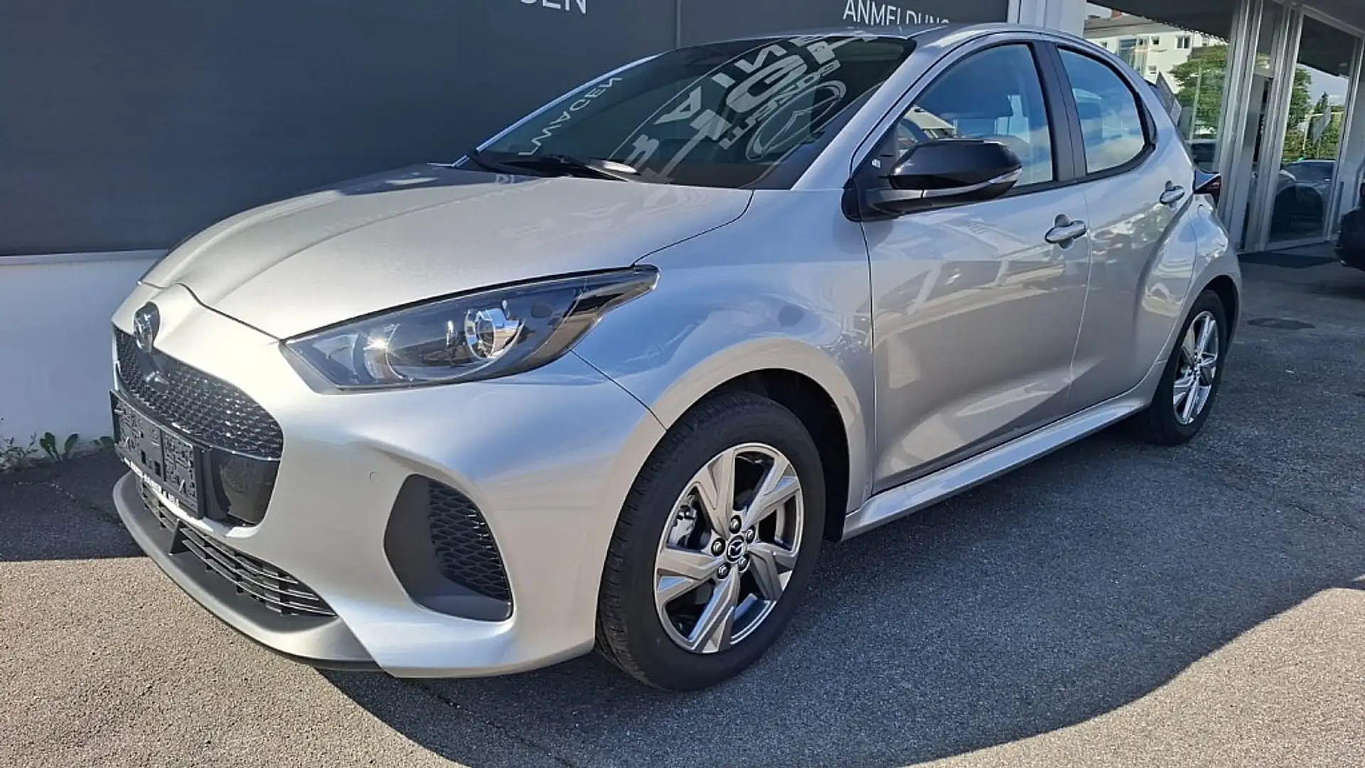 Mazda 2 Mazda2 Hybrid Exclusive Line Aut. Silber - 1