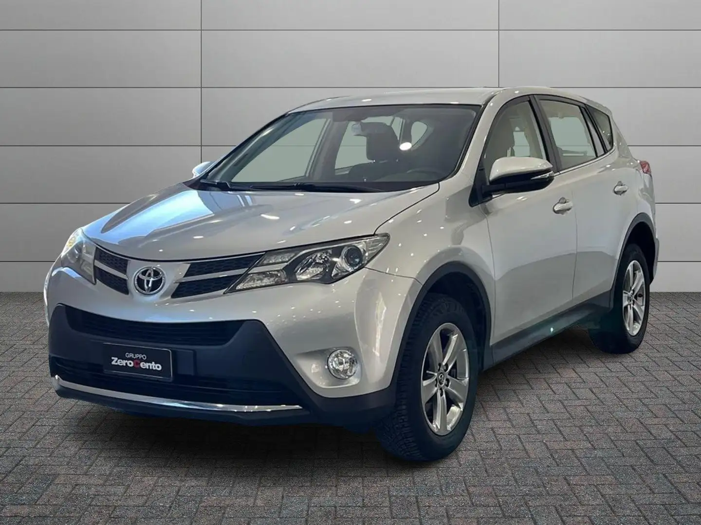 Toyota RAV 4 Rav4 2.0 d-4d 2wd 124cv mt Silber - 1