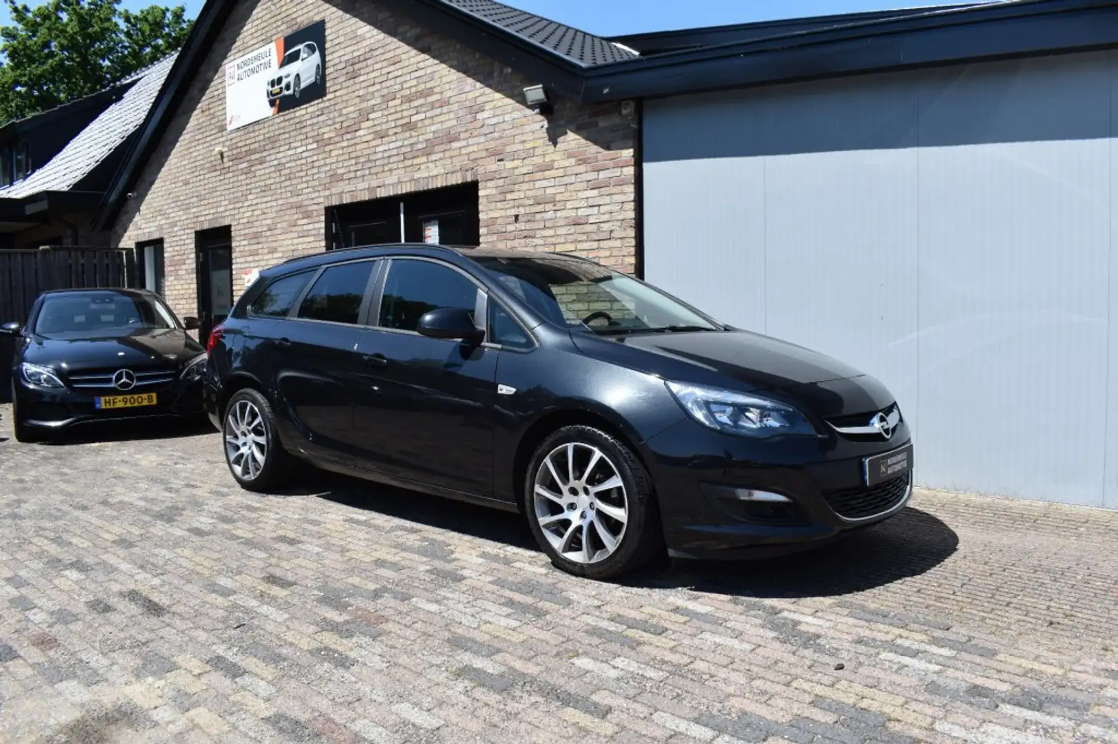 Opel Astra 1.4 TURBO SPORT, Cruise, Automaat, Trekhaak Noir - 2