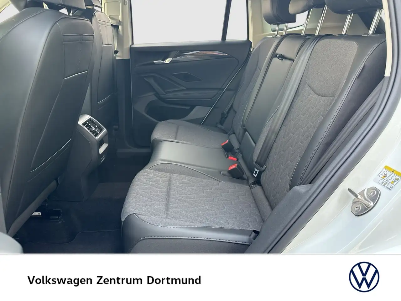 Volkswagen Tiguan 1.5 HYBRID LIFE AHK 360°CAM LED+ NAVI 7