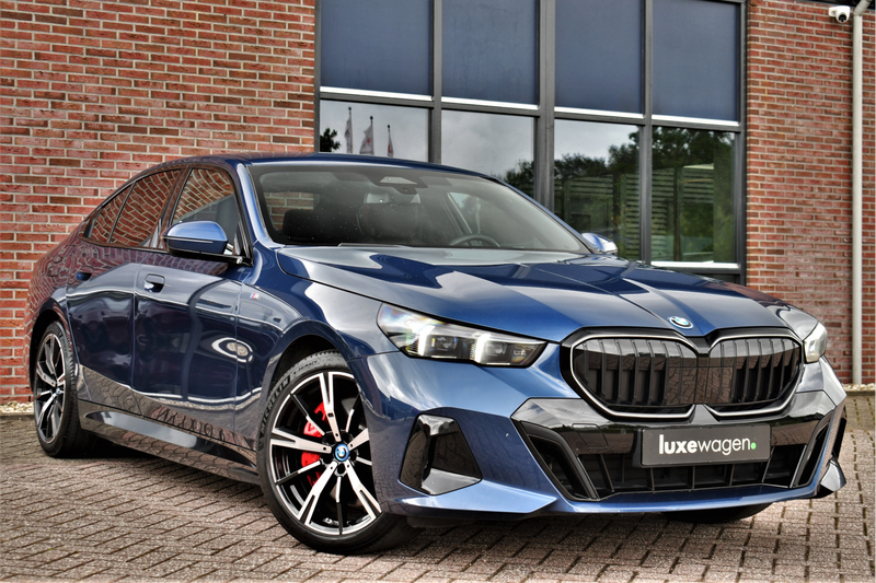 BMW 550 5-serie 550e xDrive M-Sport Pro B&W Trekh Prof-ond — photo 19