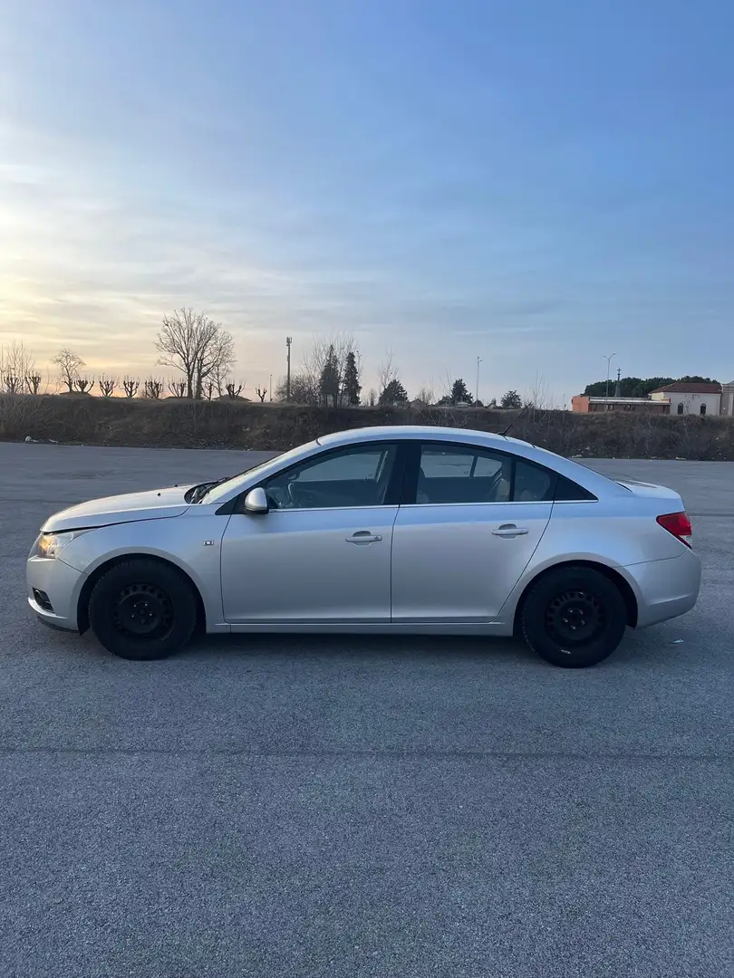 Chevrolet Cruze 2.0 LT - 2