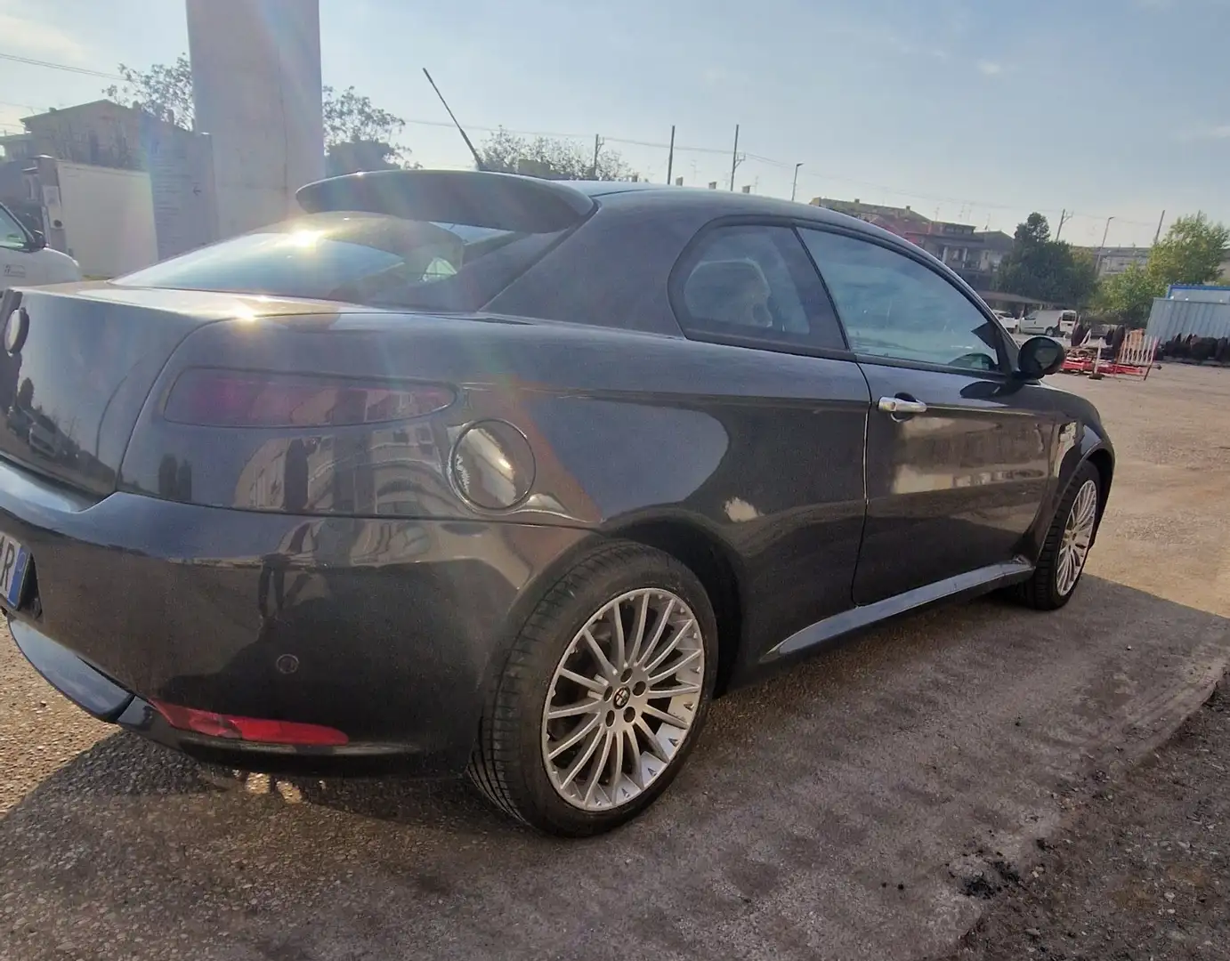 Alfa Romeo GT 1.9 jtd mjt Luxury - 2